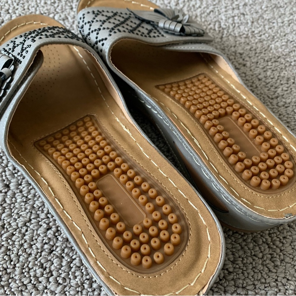 Sandals - Picture 5 of 10